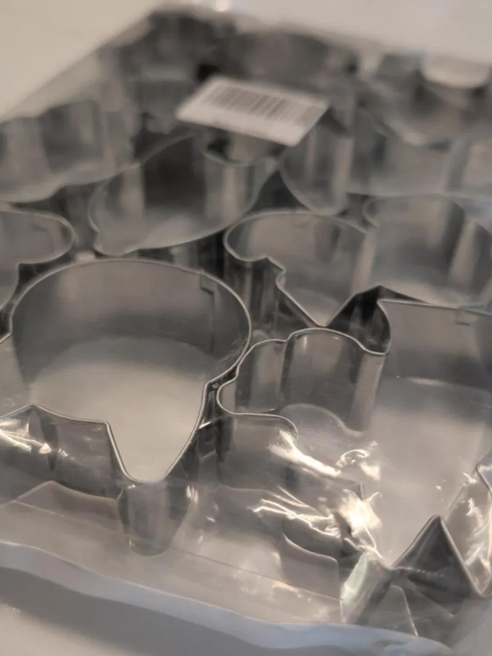 New Sealed 11 Dog Cookie Cutter Set Pet Treats Baking Puppy Party UNOPENED